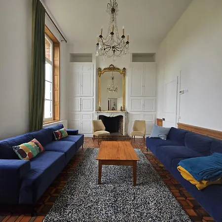 Maison Spacieuse, 16 Personnes, Jardin