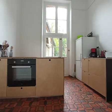 Maison Spacieuse, 16 Personnes, Jardin Les Aspres