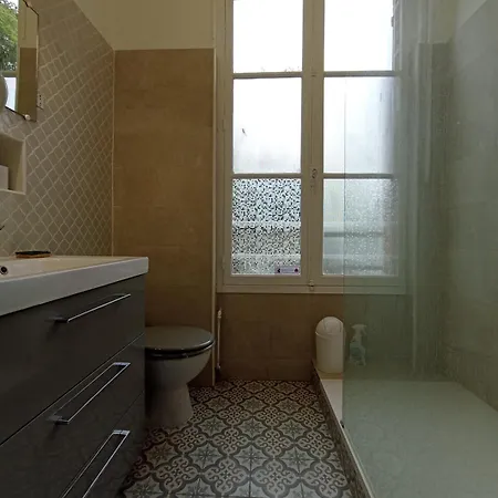 Maison Spacieuse, 16 Personnes, Jardin Les Aspres