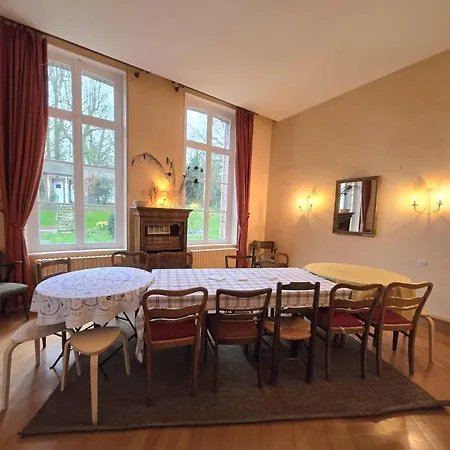 Maison Spacieuse, 16 Personnes, Jardin *