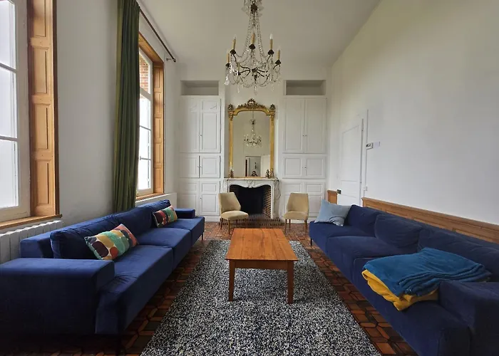 Maison Spacieuse, 16 Personnes, Jardin