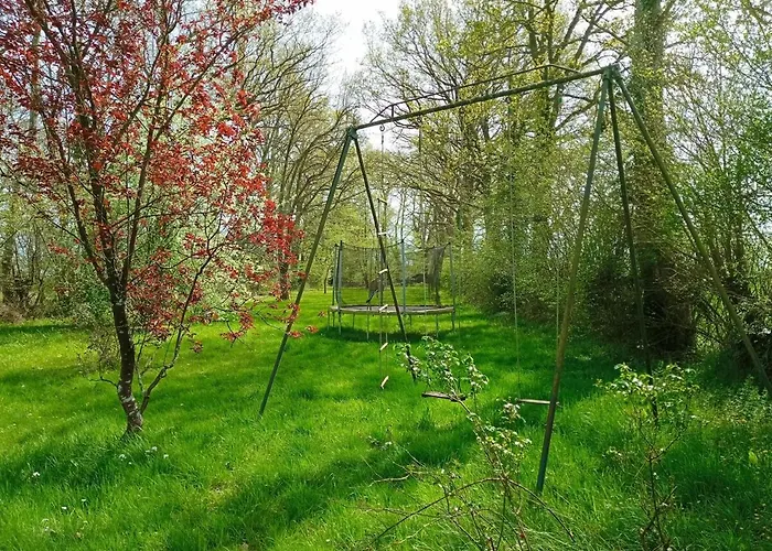 Maison Spacieuse, 16 Personnes, Jardin