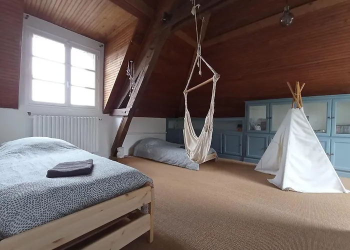 Villa Maison Spacieuse, 16 Personnes, Jardin Les Aires