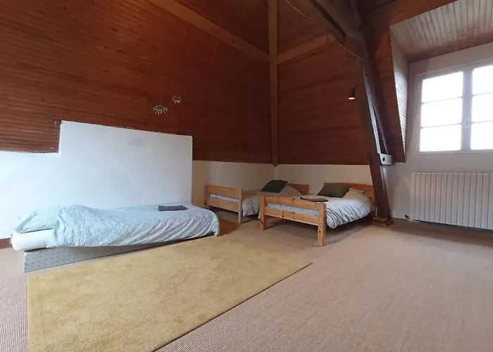 Maison Spacieuse, 16 Personnes, Jardin * Les Aires