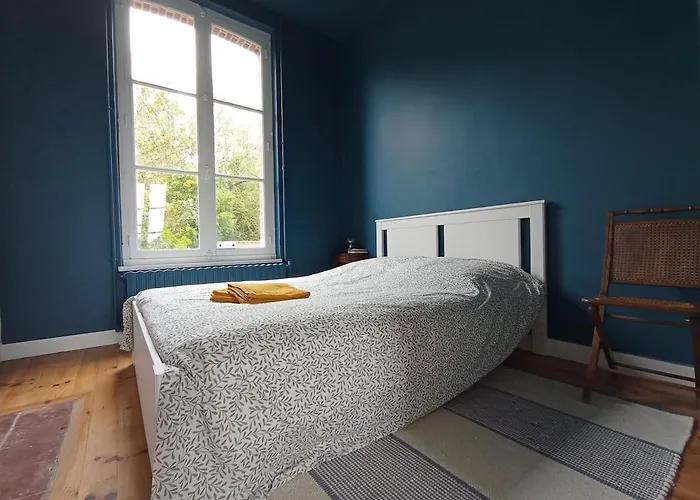 Maison Spacieuse, 16 Personnes, Jardin * Les Aires