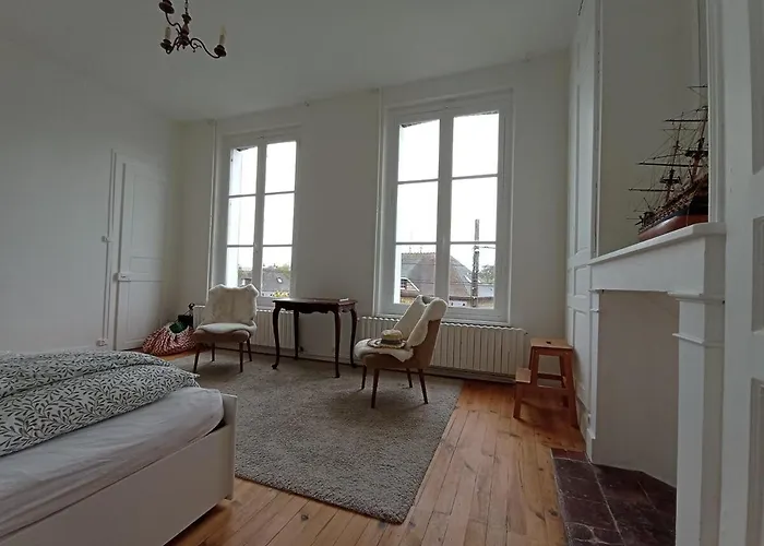 Villa Maison Spacieuse, 16 Personnes, Jardin *